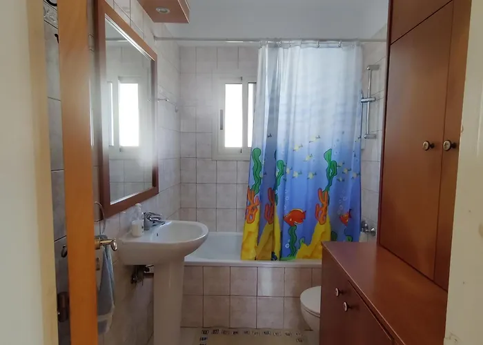 Quiet House Near The *