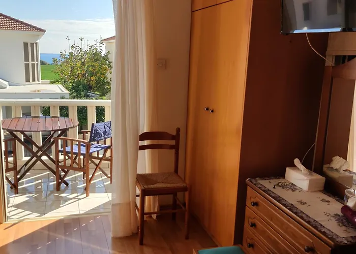 Quiet House Near The Prázdninový dům Meneou